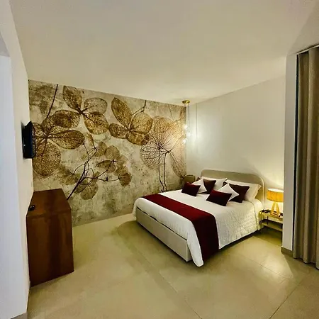 בית חווה Cirie - 6 Camere, Piscina & Colazione קאסאנו דלה מורג'ה