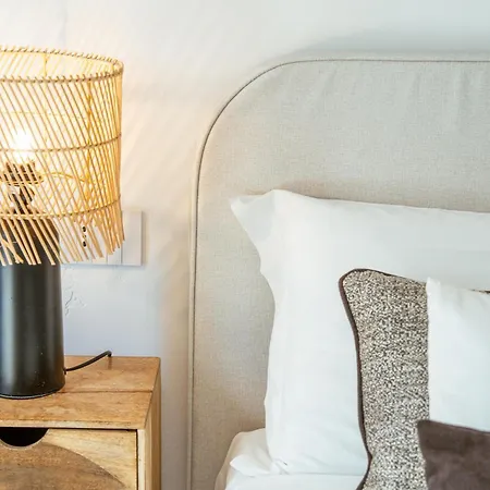 Cirie - 6 Camere, Piscina & Colazione בית חווה *